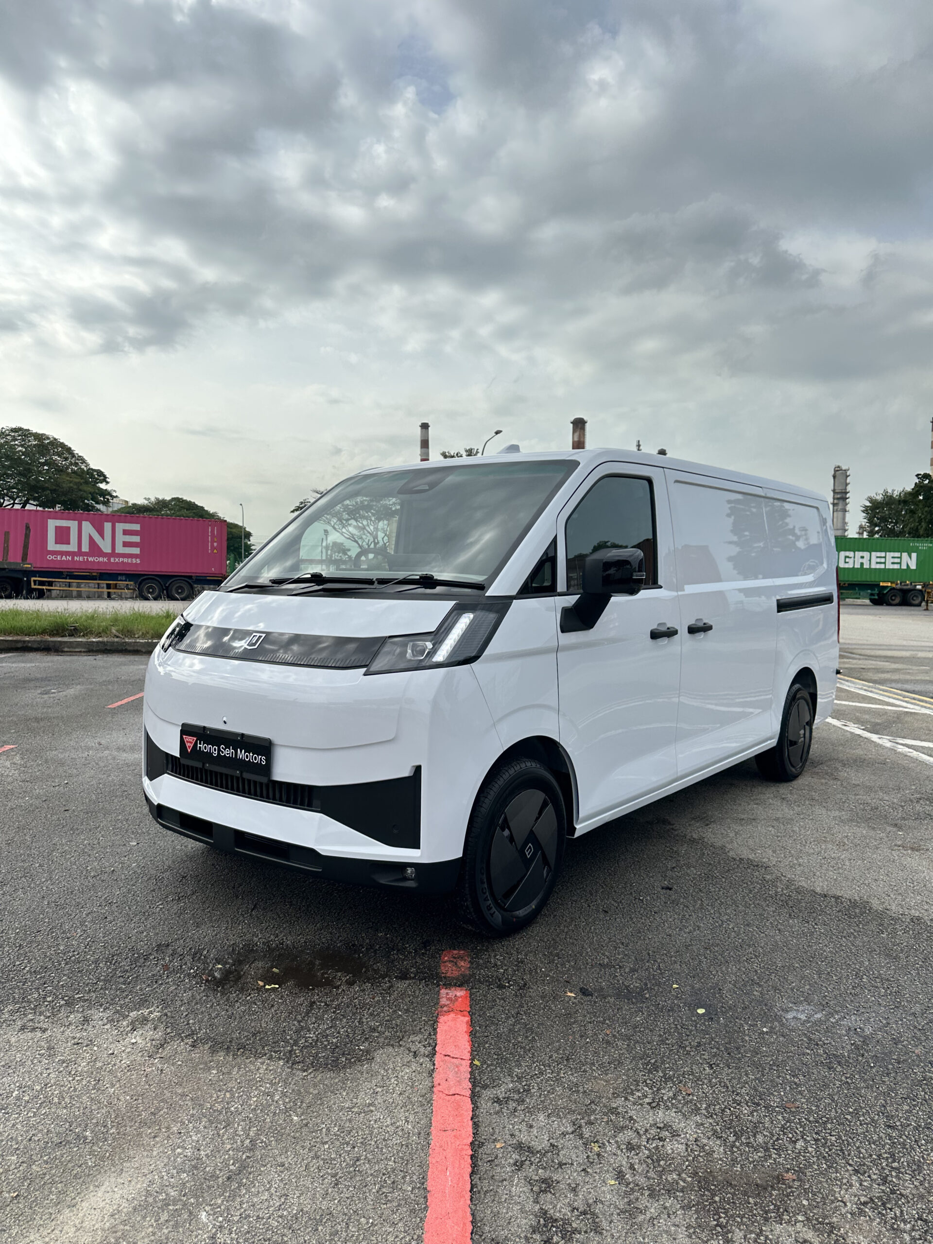 Electric van Singapore