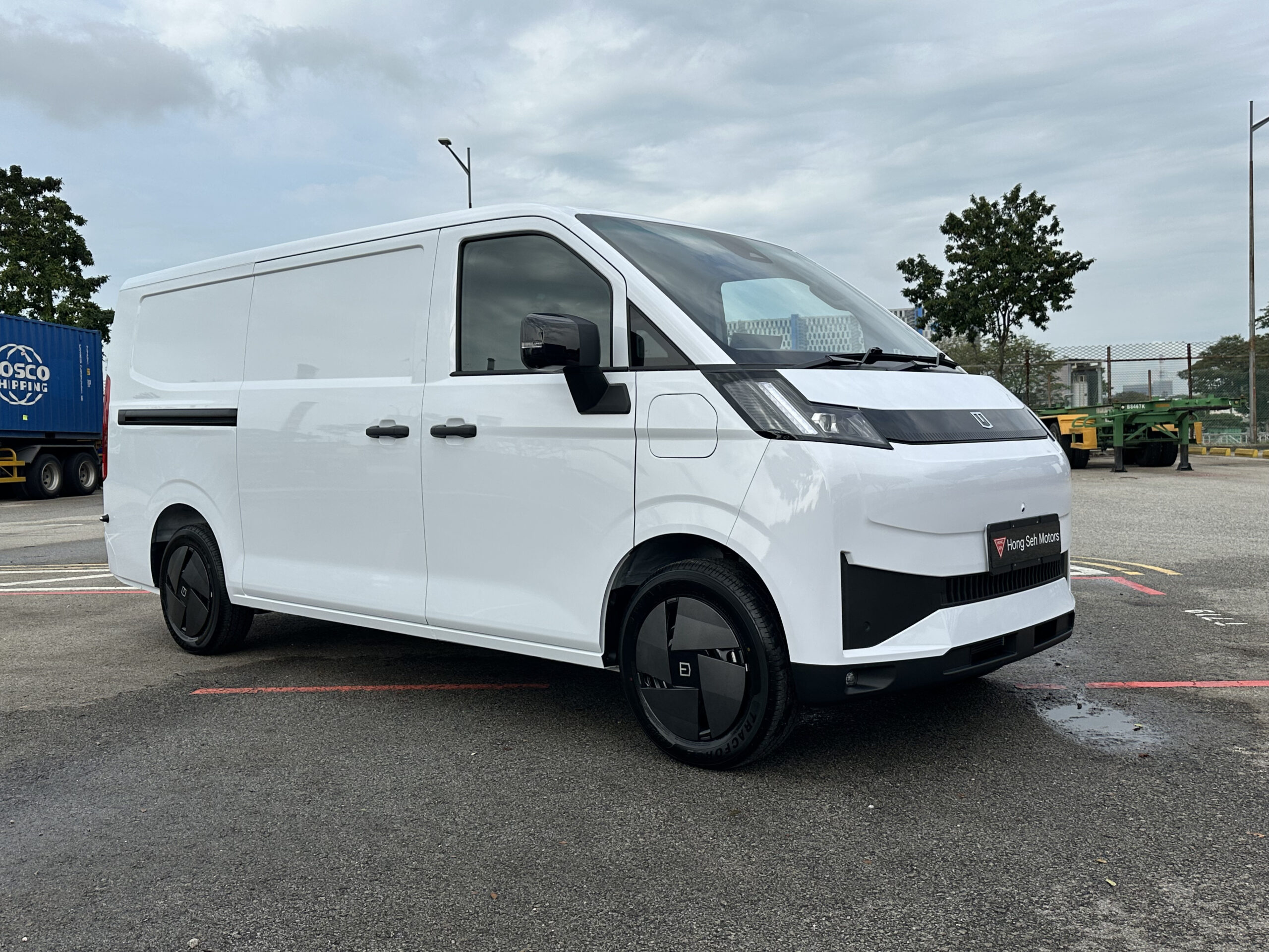 Farizon V7E Electric Van Singapore