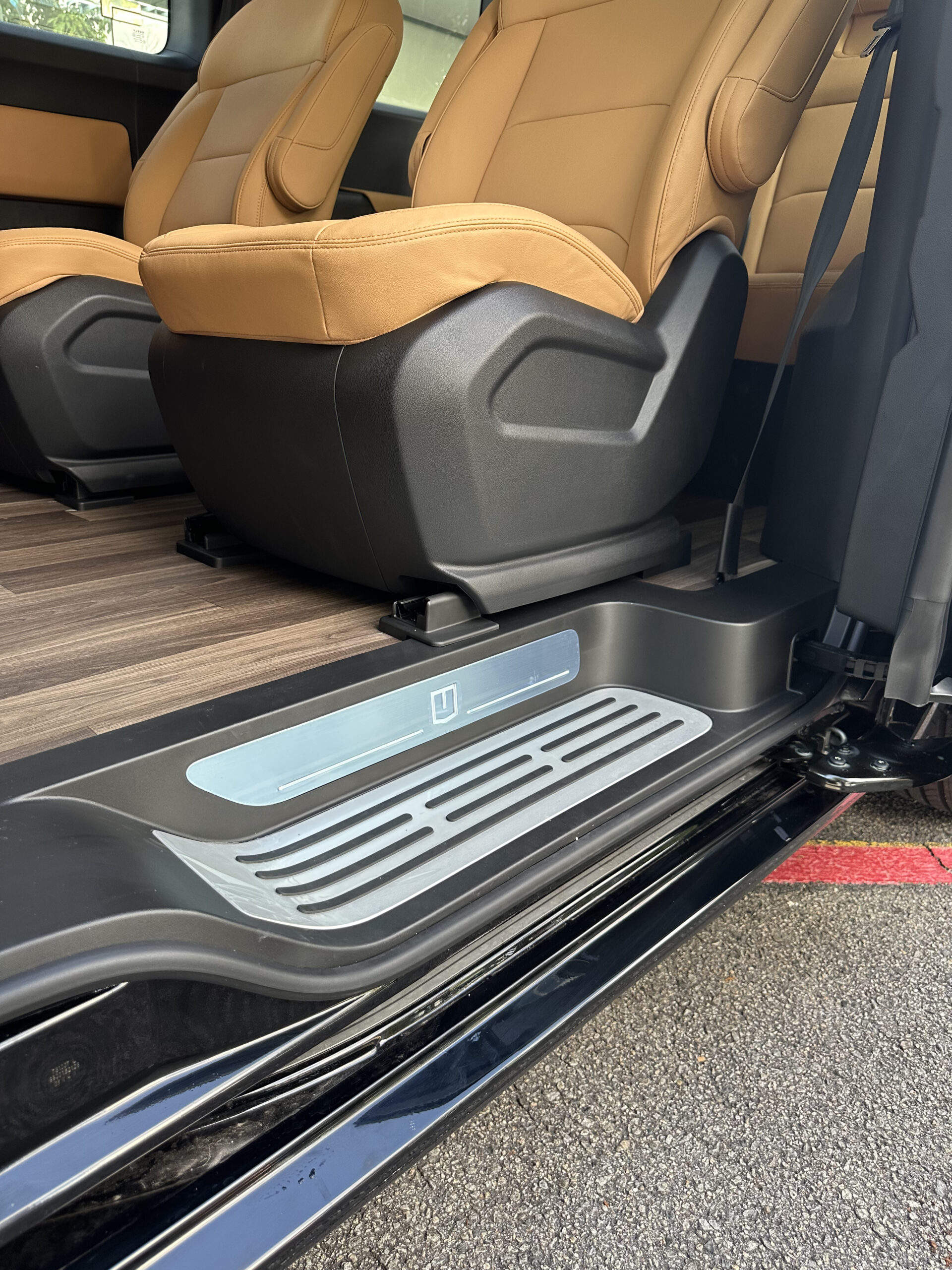 SV6 MPV thumbnail 6