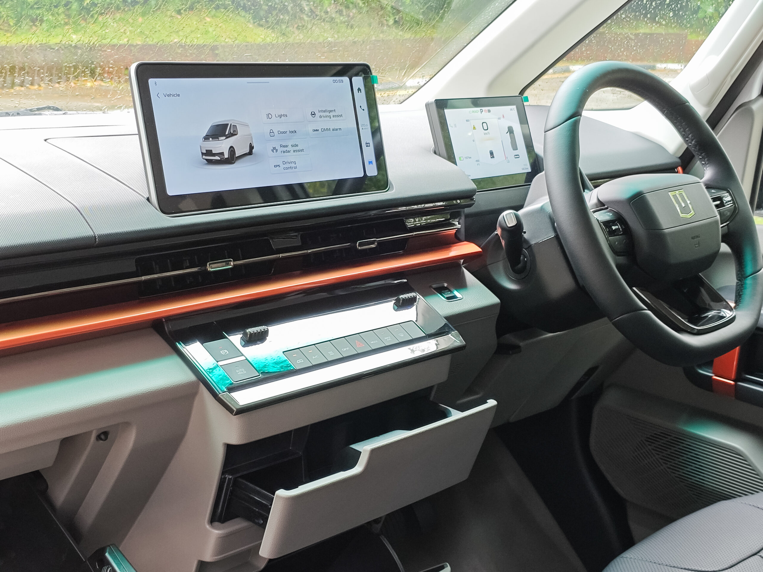 Farizon SuperVan 5FR interior