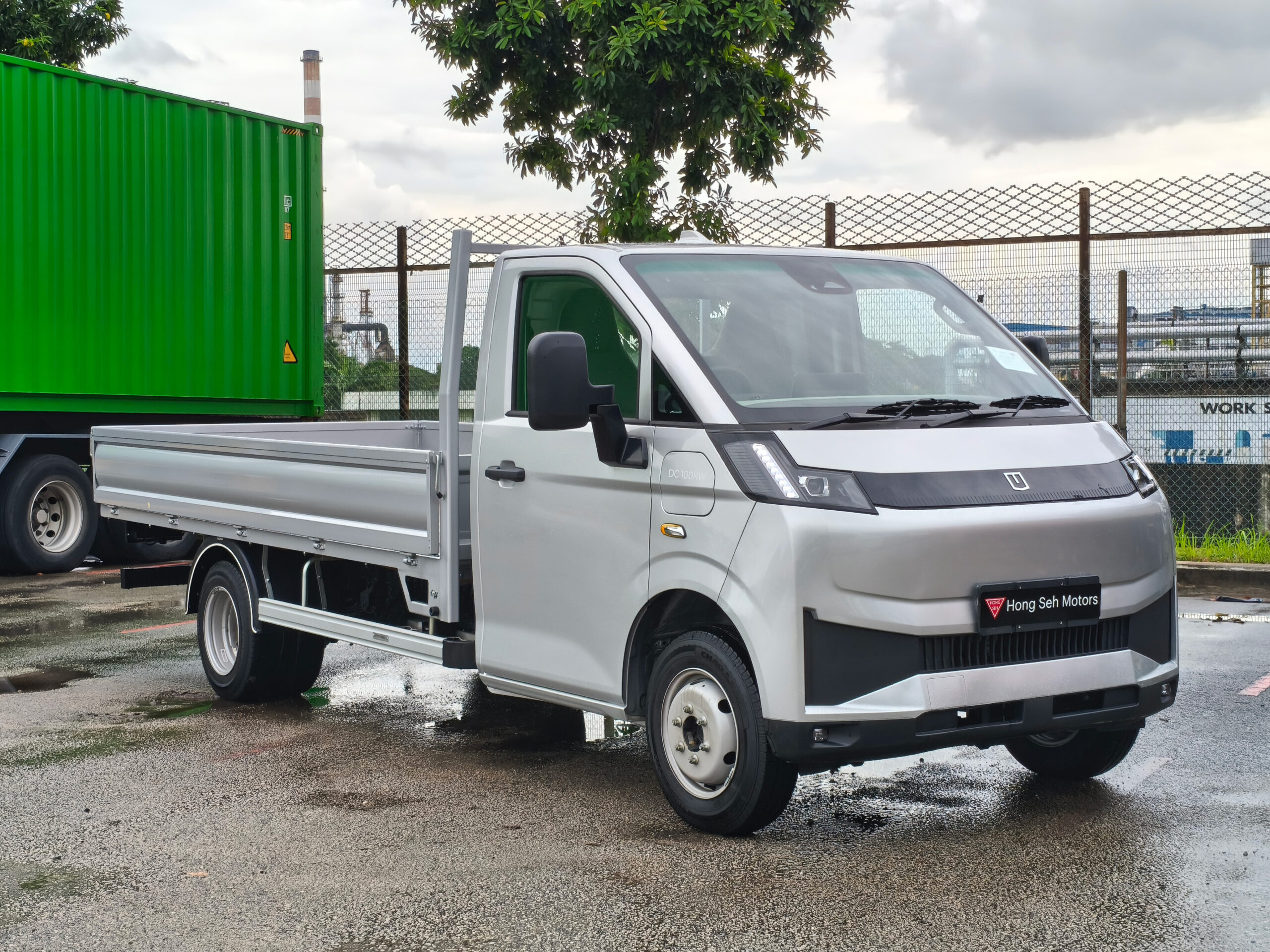 Farizon F3E electric commercial truck