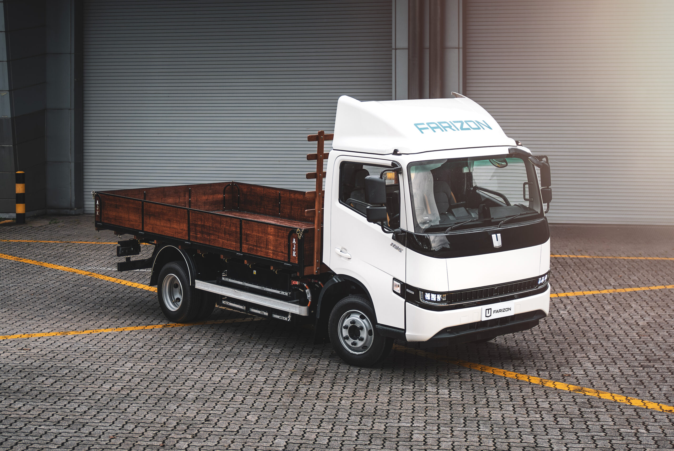 Farizon H9E electric lorry commercial configuration in Singapore