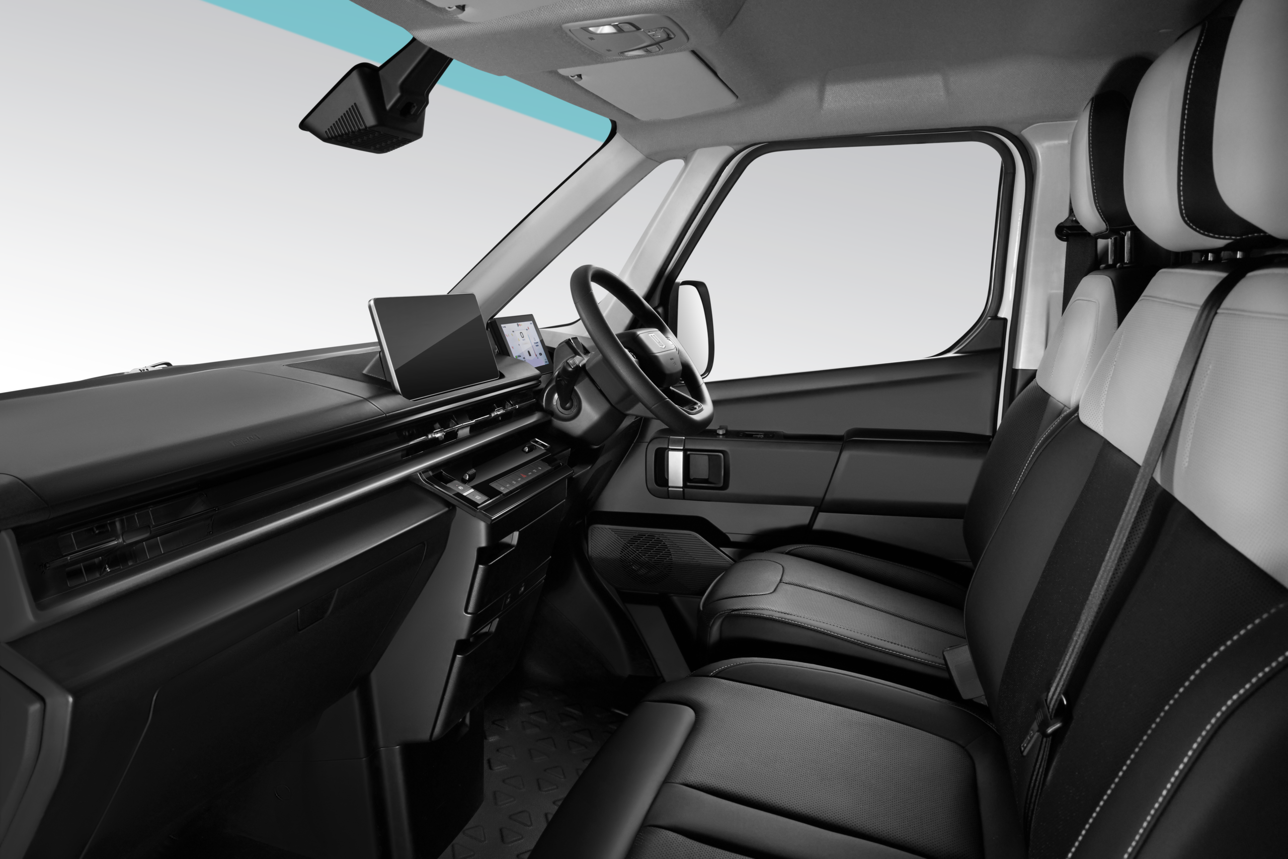 Farizon SuperVan 6HR driver cabin interior