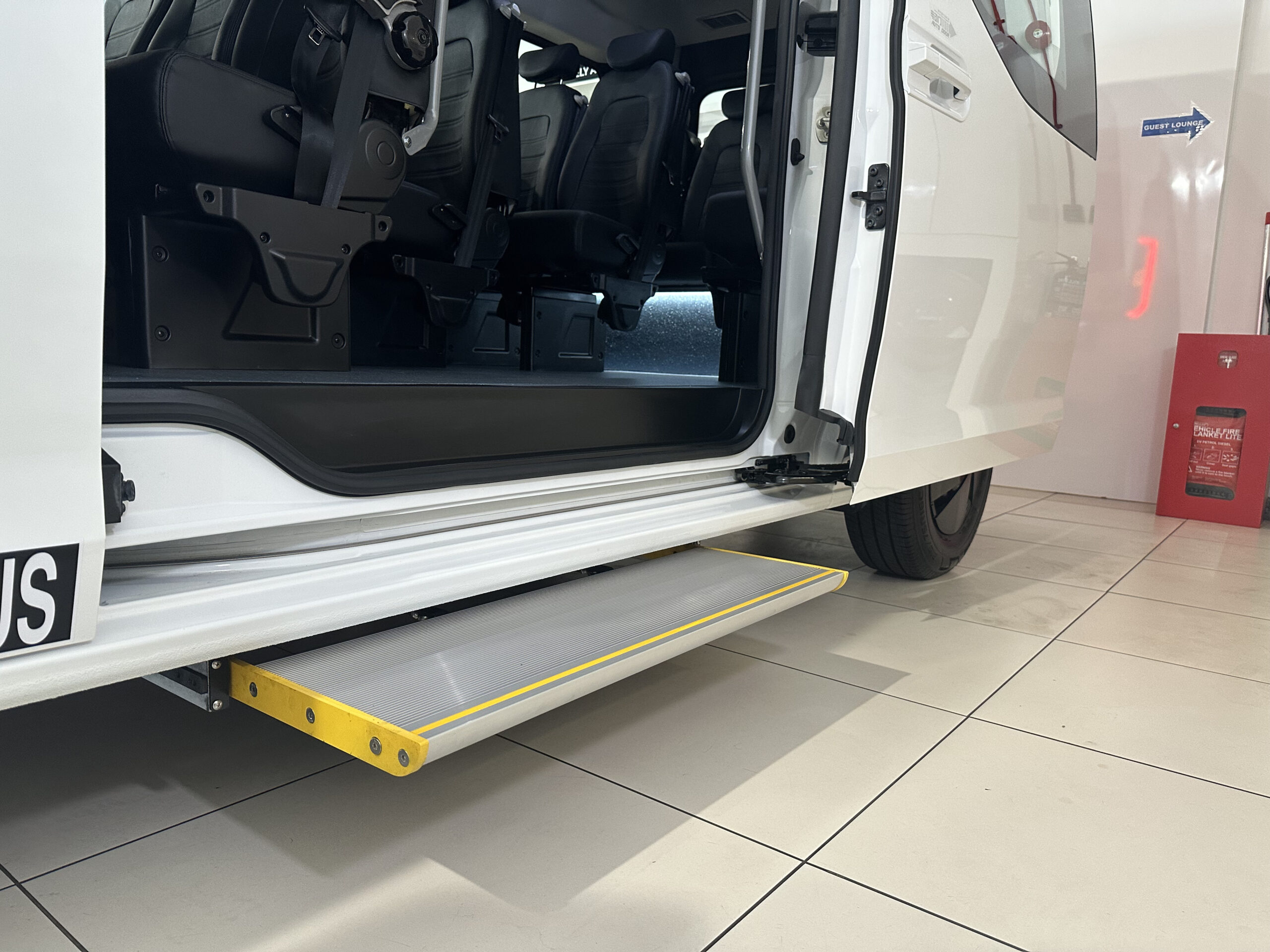 Farizon School Bus 9+1 passenger configuration