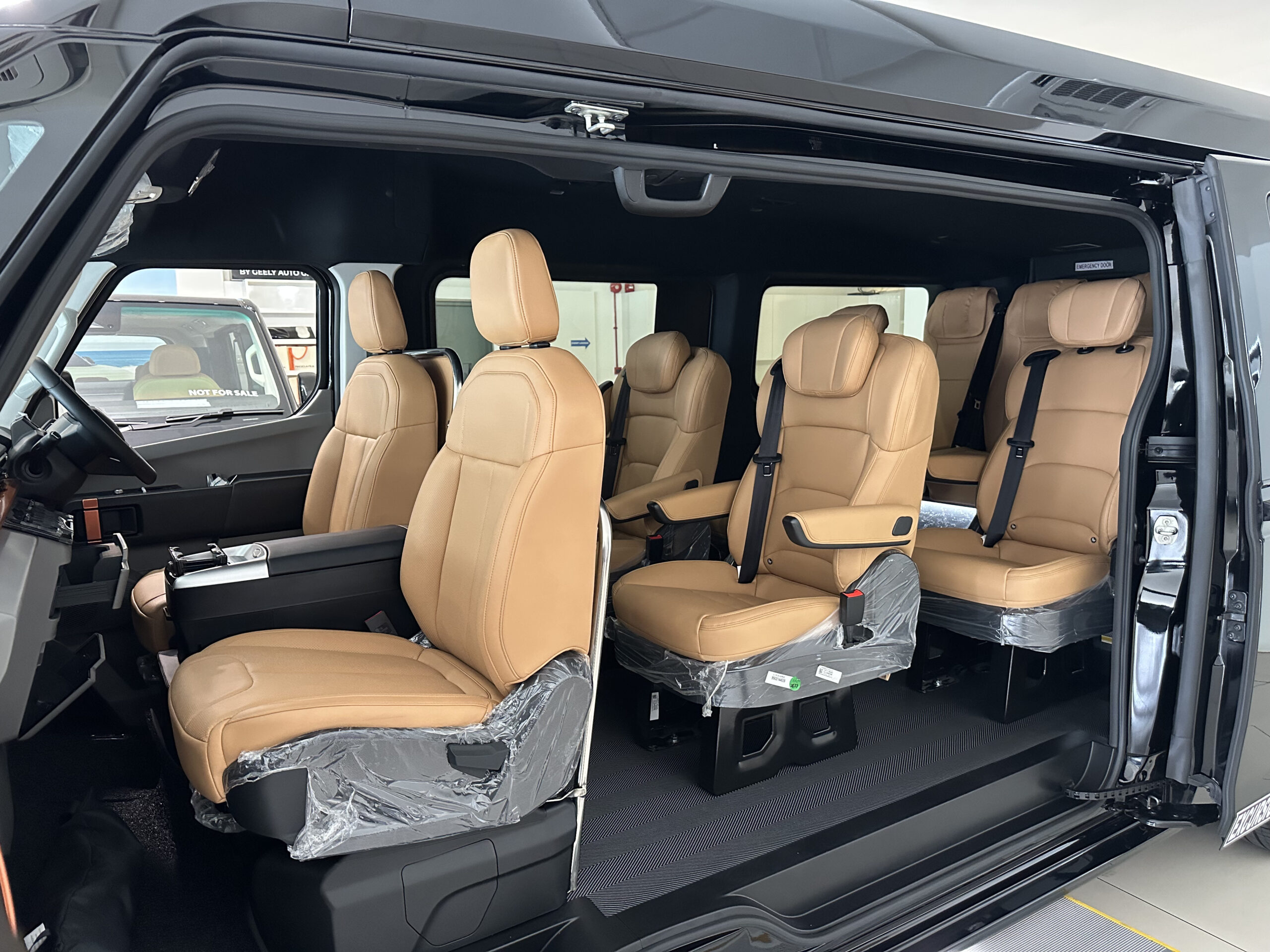 Farizon SuperVan VIP Bus passenger cabin